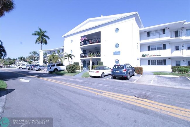 Foto del edificio - 470 Paradise Isle Blvd