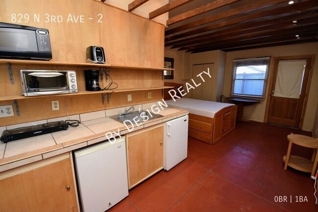 Building Photo - 829 N 3rd Ave