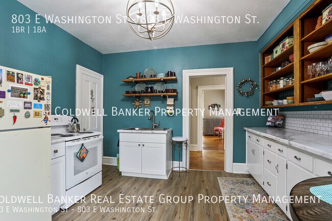 Building Photo - 803 E Washington St