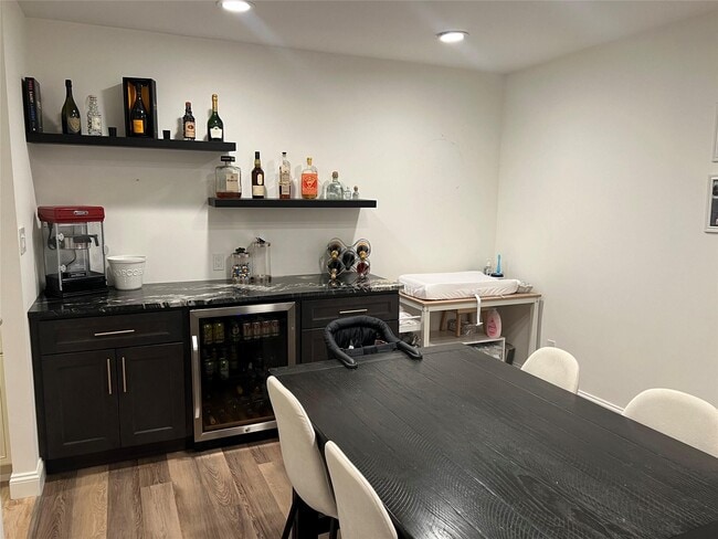 Building Photo - 14 Squirrel Hill