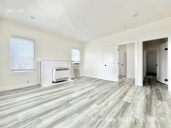 Building Photo - 5511 Barton Ave Los Angeles, CA 90038
