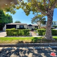 Building Photo - 341 S Rodeo Dr