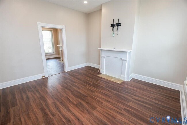 Foto del edificio - 1407 W Clay St