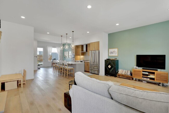 Foto del edificio - 3 bed 3 bath Townhouse in Boulder Availabl...