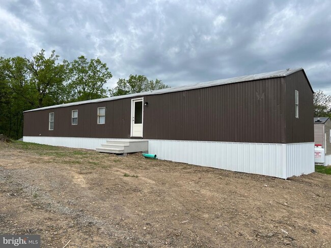 Building Photo - 118 Dugan Ct