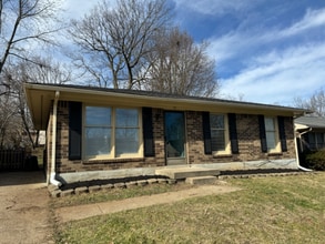 Building Photo - 481 Fox Harbour Dr
