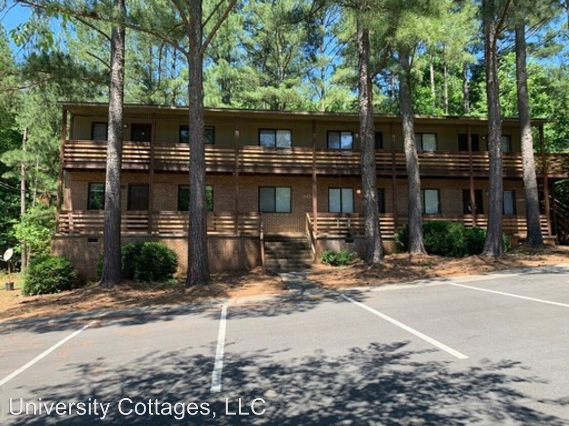 Primary Photo - 804 Creekside Dr