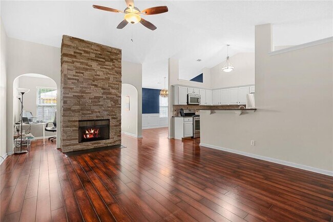 Foto del edificio - 1755 Arborwood Dr