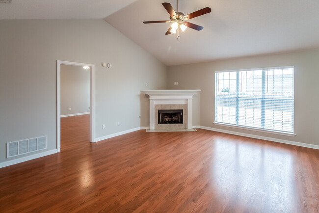 Building Photo - 6561 White Hawk Ln
