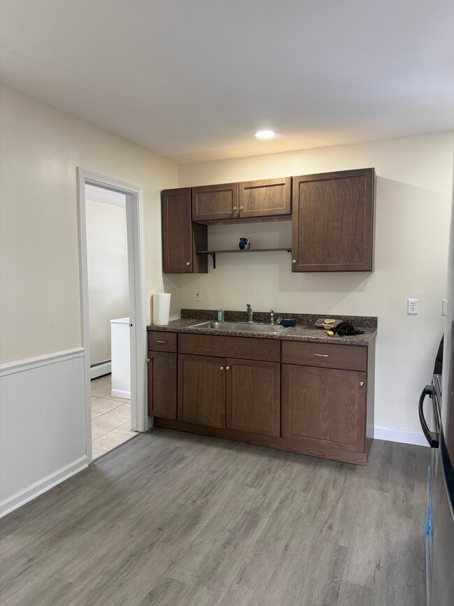 Building Photo - 4 Hopson Ave