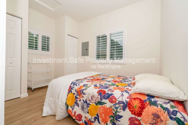 Foto del edificio - 1638 Dartmouth St