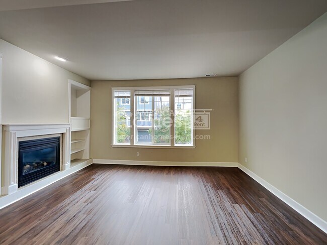Building Photo - 129 Wild Rose Street