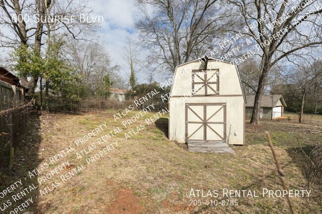 Building Photo - 600 Sunrise Blvd