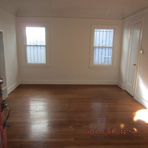 Building Photo - 950 N Martel Ave