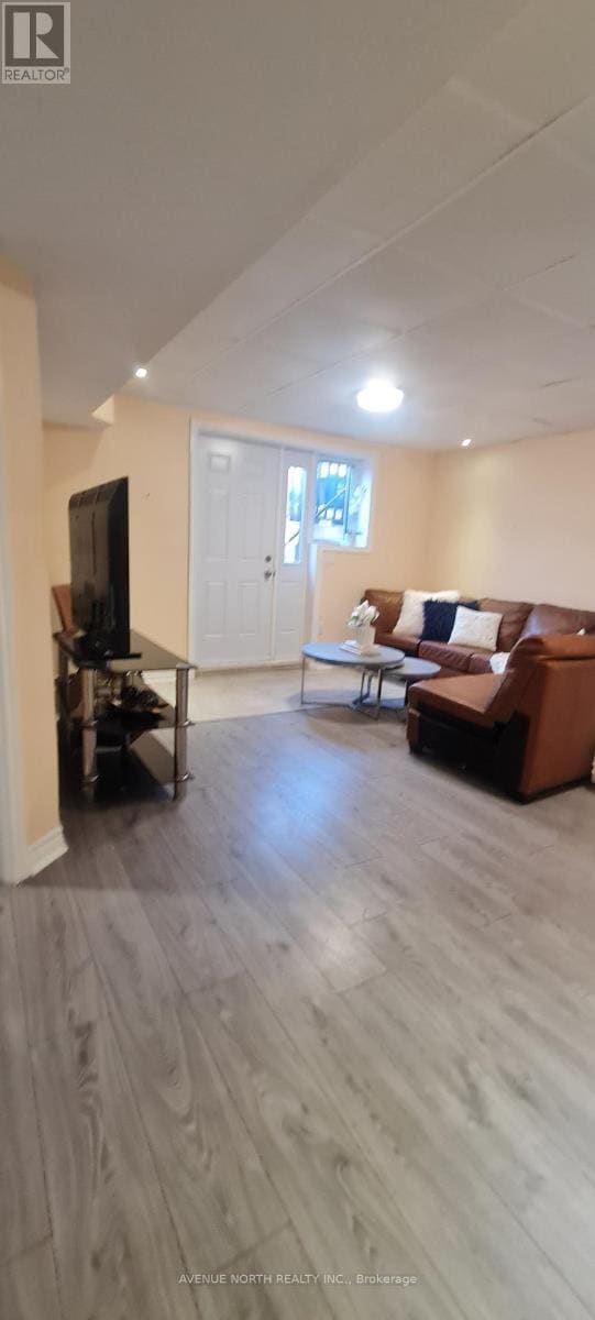 Photo du bâtiment - 339 Sugar Pine Cres