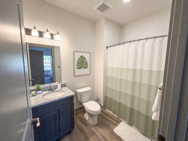 Primary Bathroom - White Creek Flats
