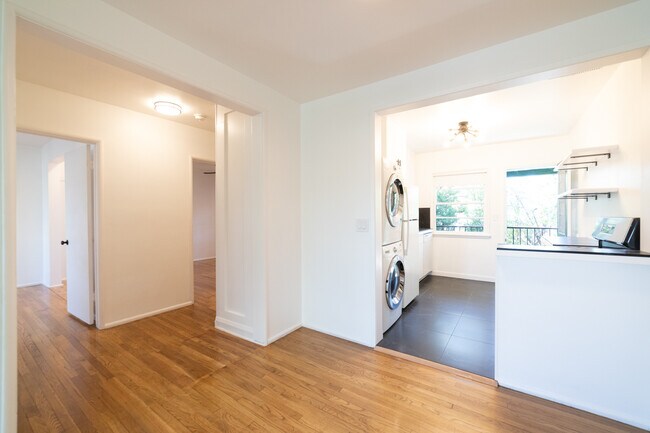 Foto del edificio - 11638 Riverside Dr