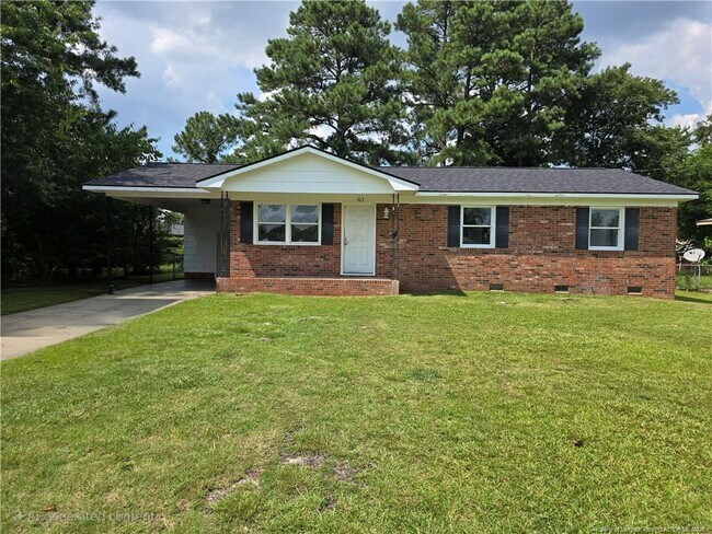 Building Photo - 303 Cartwright Dr