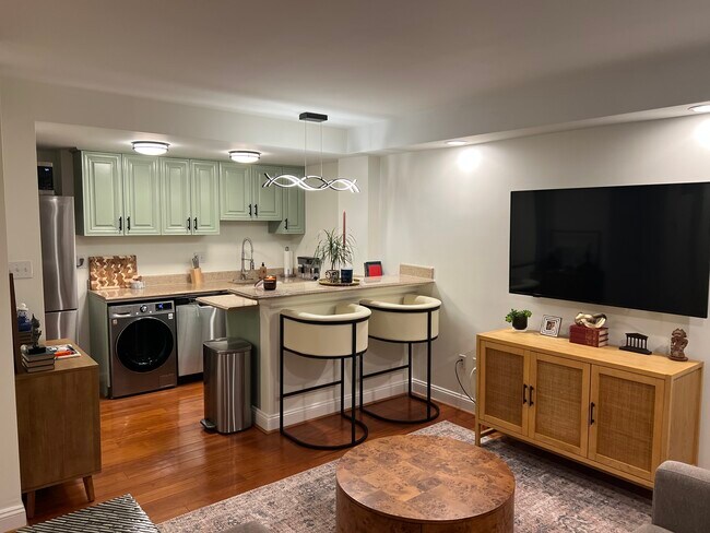 RCS_6531 - 1125 12th St NW