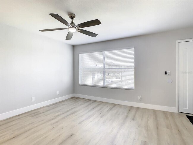 Foto del edificio - 4724 Walden Cir