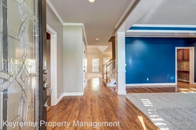 Foto del edificio - 5 br, 3 bath House - 1016 S Cypress Ave