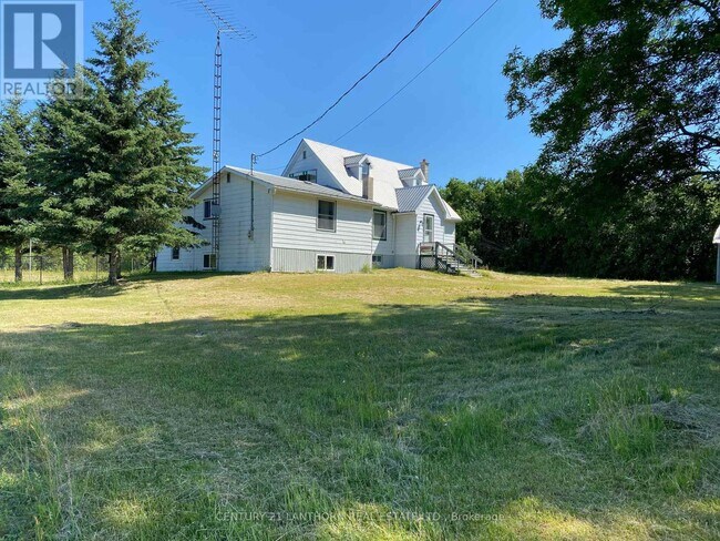 Photo du bâtiment - 897 Enright Rd
