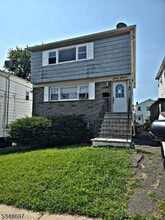 Building Photo - 67 Lindsley Ave
