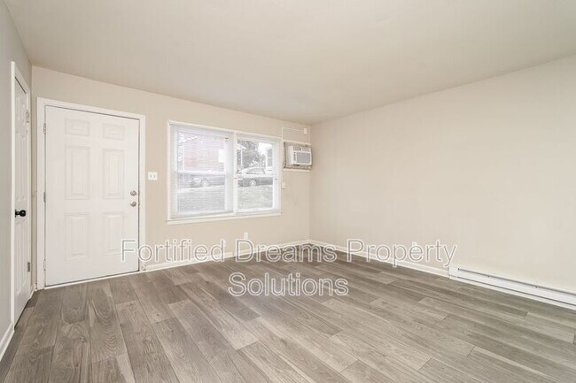 Foto del edificio - 900 Lowdermilk St