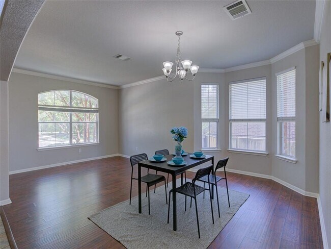 Building Photo - 1012 Mesquite Hollow Pl