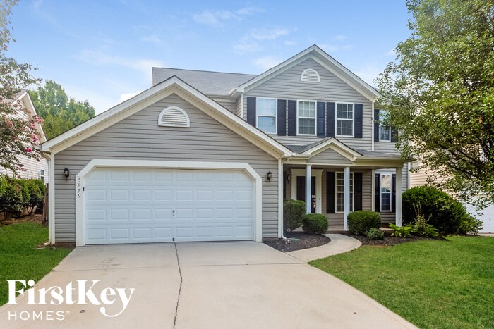 Foto principal - 5829 Falls Ridge Ln
