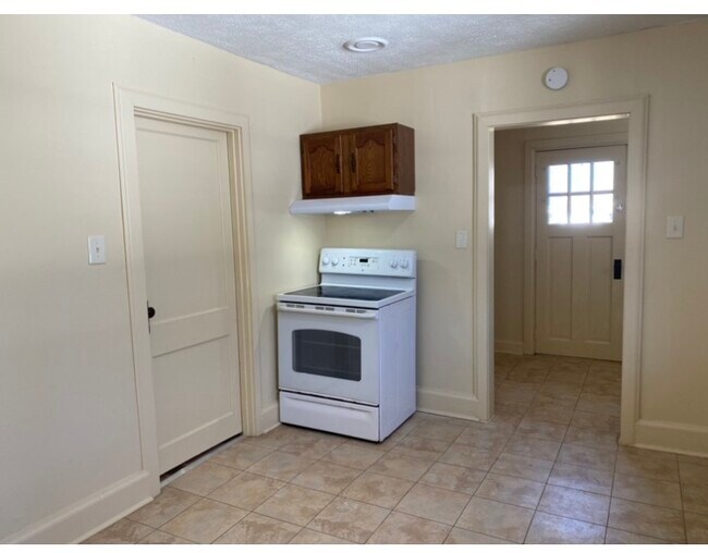 Foto del edificio - 211 Fairview St