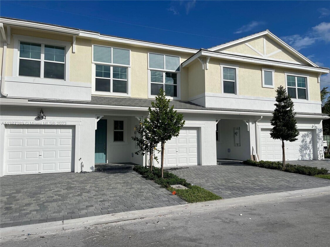 634 Parsons Way, Deerfield Beach, FL 33442 Townhome Rentals in