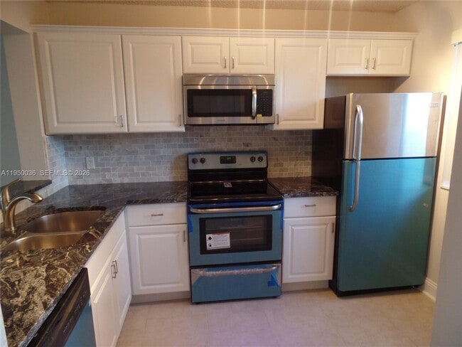 Foto del edificio - 5200 NW 31st Ave