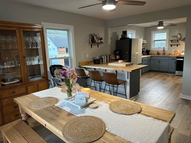 Kitchen Dining Area - 79 Genesee St
