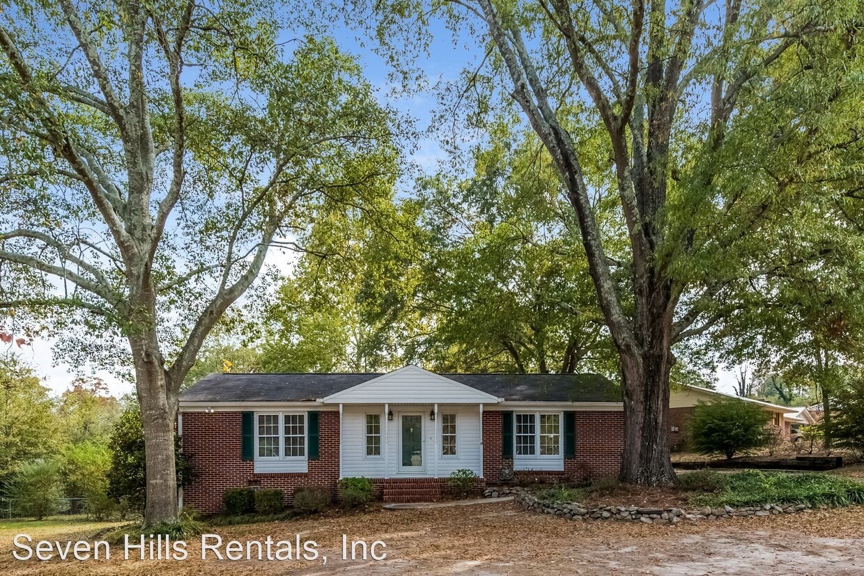 Primary Photo - 3 br, 1 bath House - 24 Lionel Lane