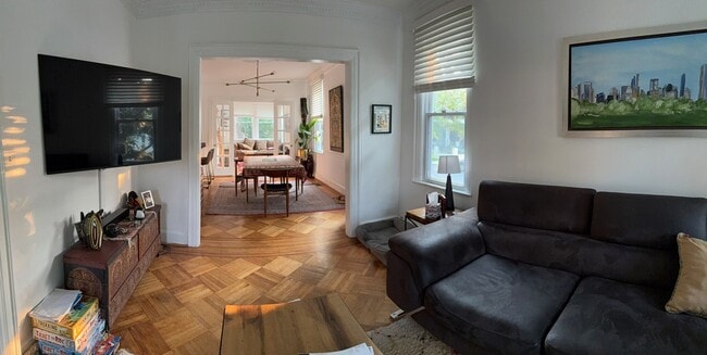 Foto del edificio - 1501 Buchanan St NW