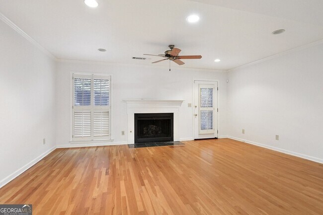 Foto del edificio - 1245 S Ponce De Leon Ave NE
