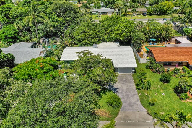 Foto del edificio - 919 NE 26th Ave