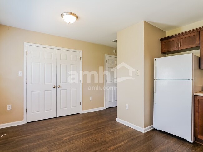 Foto del edificio - 87 Wolf Creek Ln