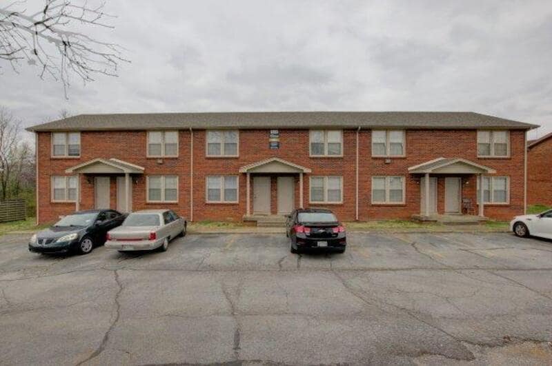 Foto principal - 814-B Golfview Pl