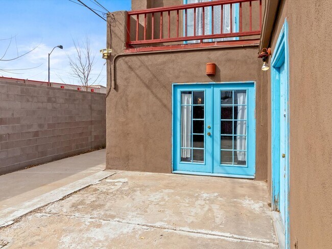 Foto del edificio - 1-Bed, 1.5-Bath Townhome with Balcony | Prime NW Albuquerque Location | Coming Soon | Pre-lease Now!