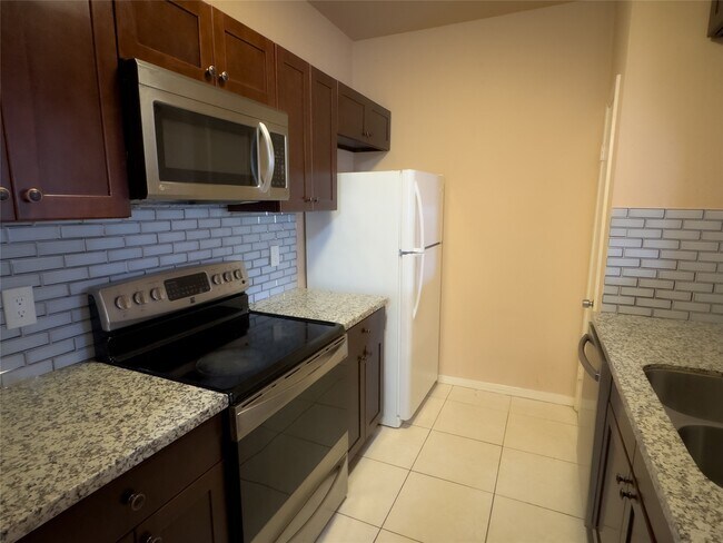Foto del edificio - 9800 Pagewood Ln