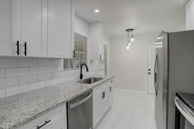 Foto del edificio - 1009 15th Ave N