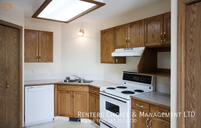 Building Photo - Pet Friendly w/ Private Yard + Quick Acces...