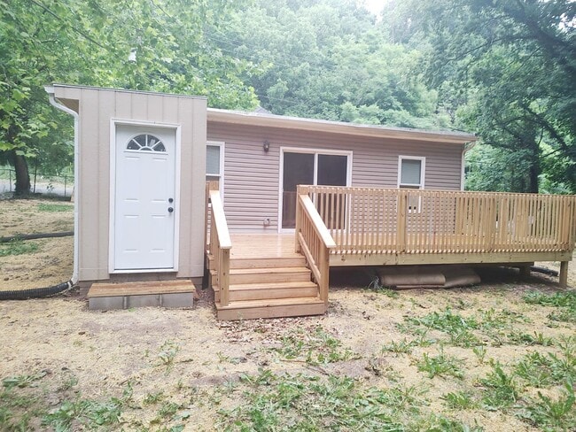 Newly Built Deck - 5445 N George Street Ext