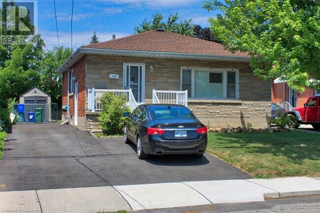 Photo du bâtiment - 176 E 32nd St