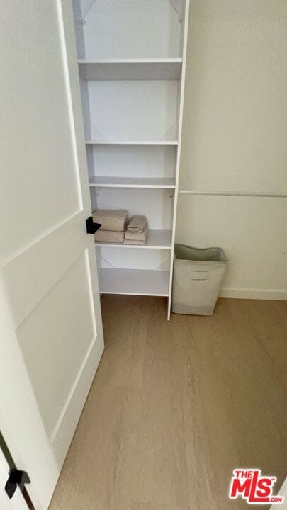 Foto del edificio - 8926 Sawyer St