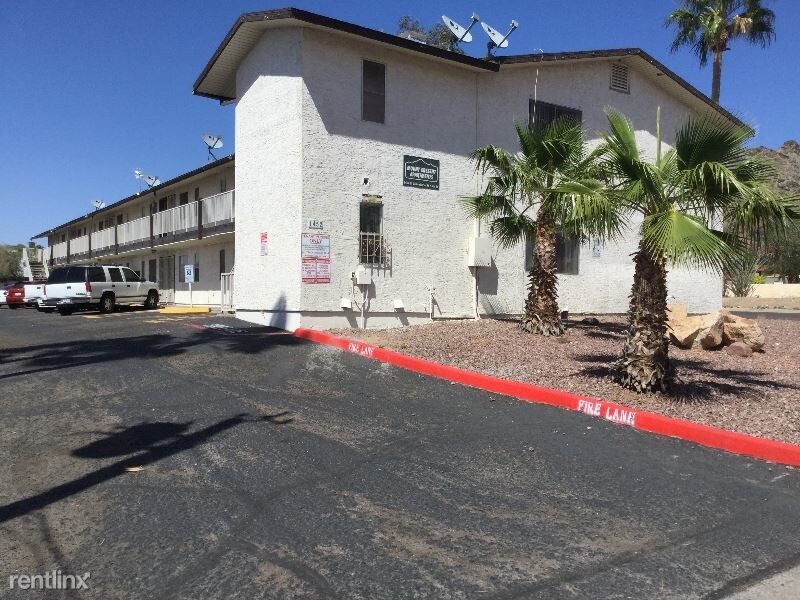 Primary Photo - 1448 E Cinnabar Ave