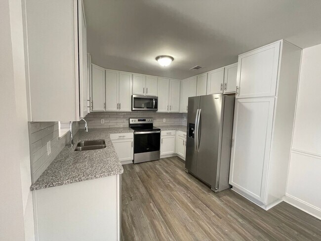 Building Photo - Four Bedroom Oconee County Home