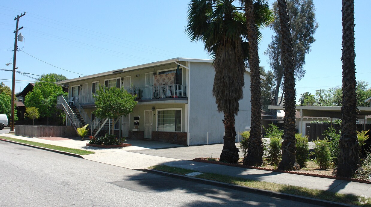 Primary Photo - 609 S California Ave